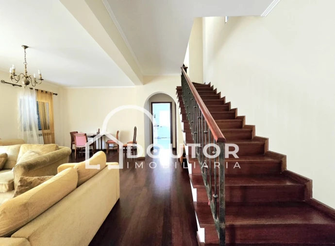 Moradia T3 para Venda em Monte Foto 4