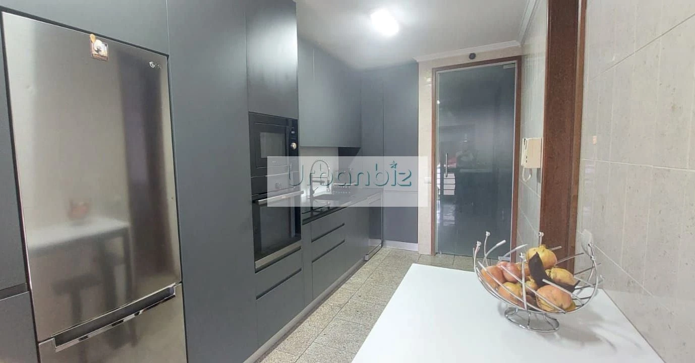 Apartamento T3 para Venda em Arcozelo Foto 8