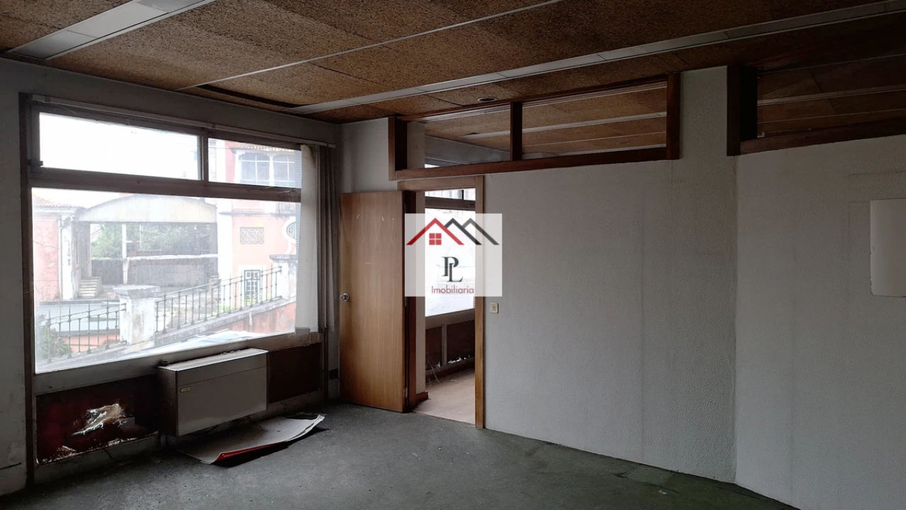 Loja para Venda em Sé Nova, Santa Cruz, Almedina e São Bartolomeu Foto 11