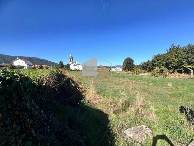 Terreno para Venda em Cornes Foto 4