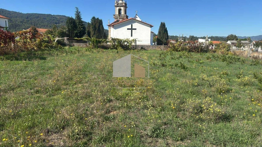 Terreno para Venda em Cornes Foto 3