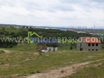 Quinta T0 para Venda em Castelo Branco