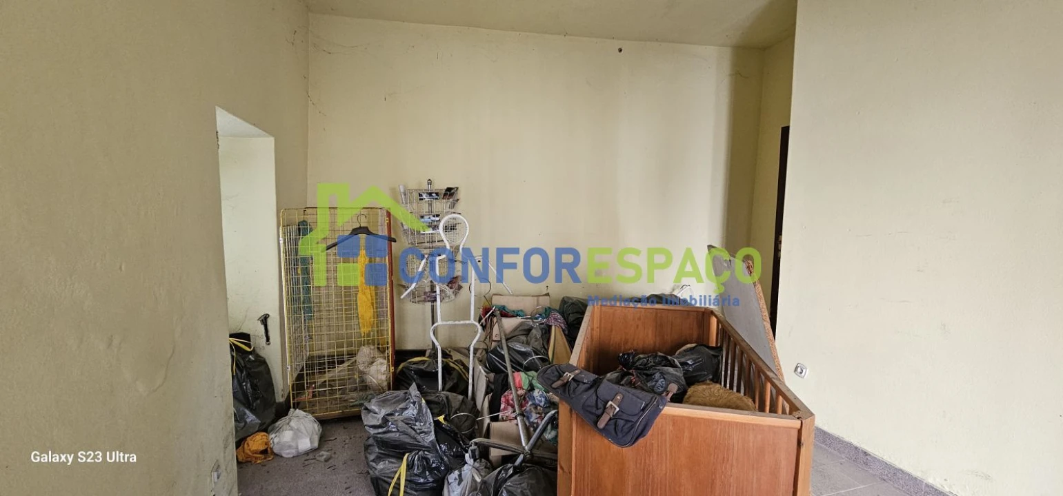 Moradia T2 para Venda em Alcains Foto 6