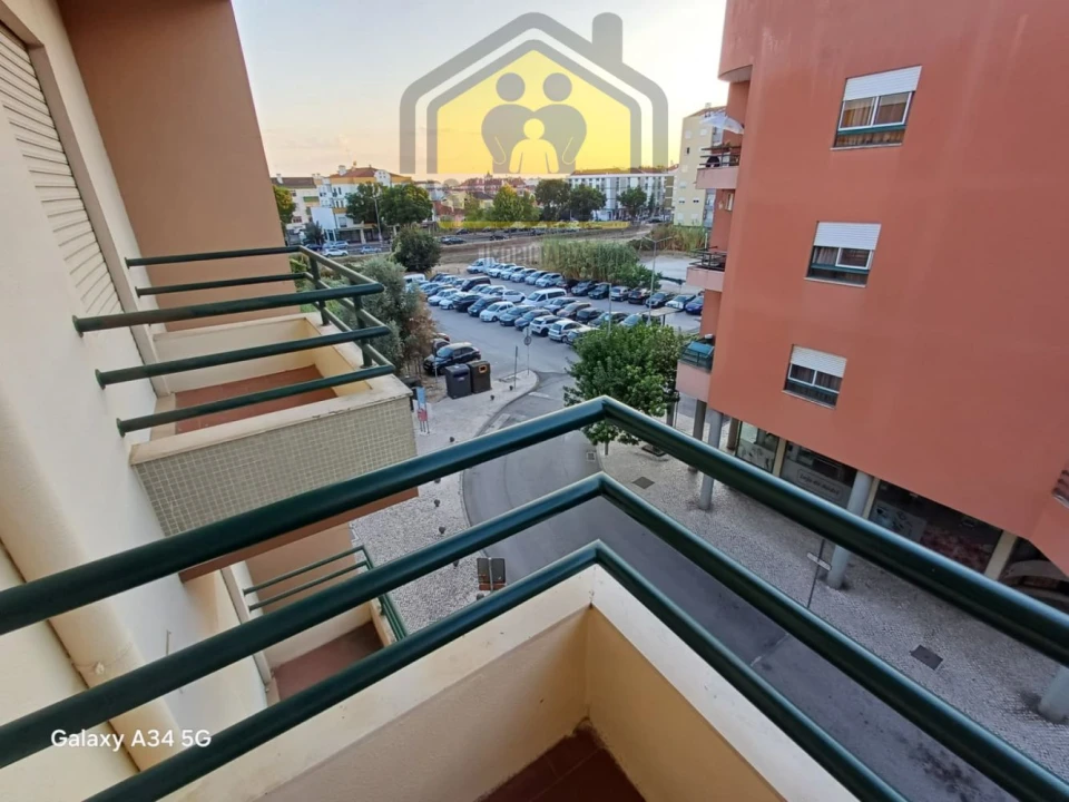 Apartamento T4 para Venda em São João Baptista Foto 3