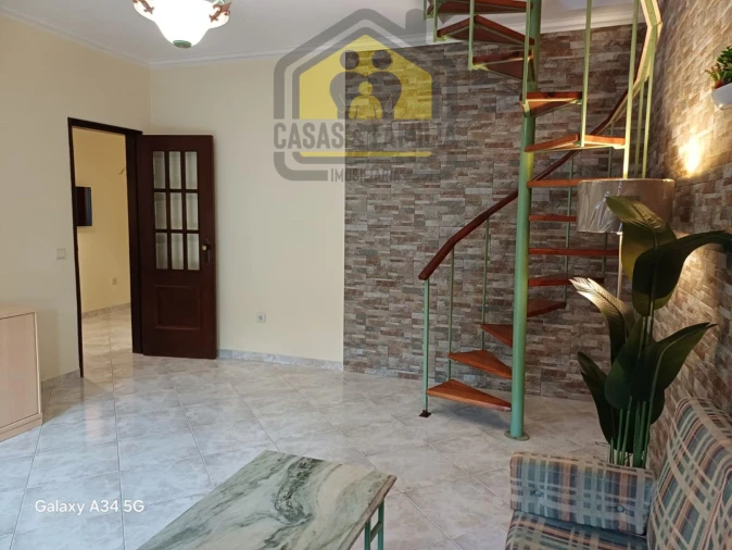 Apartamento T4 para Venda em São João Baptista Foto 26