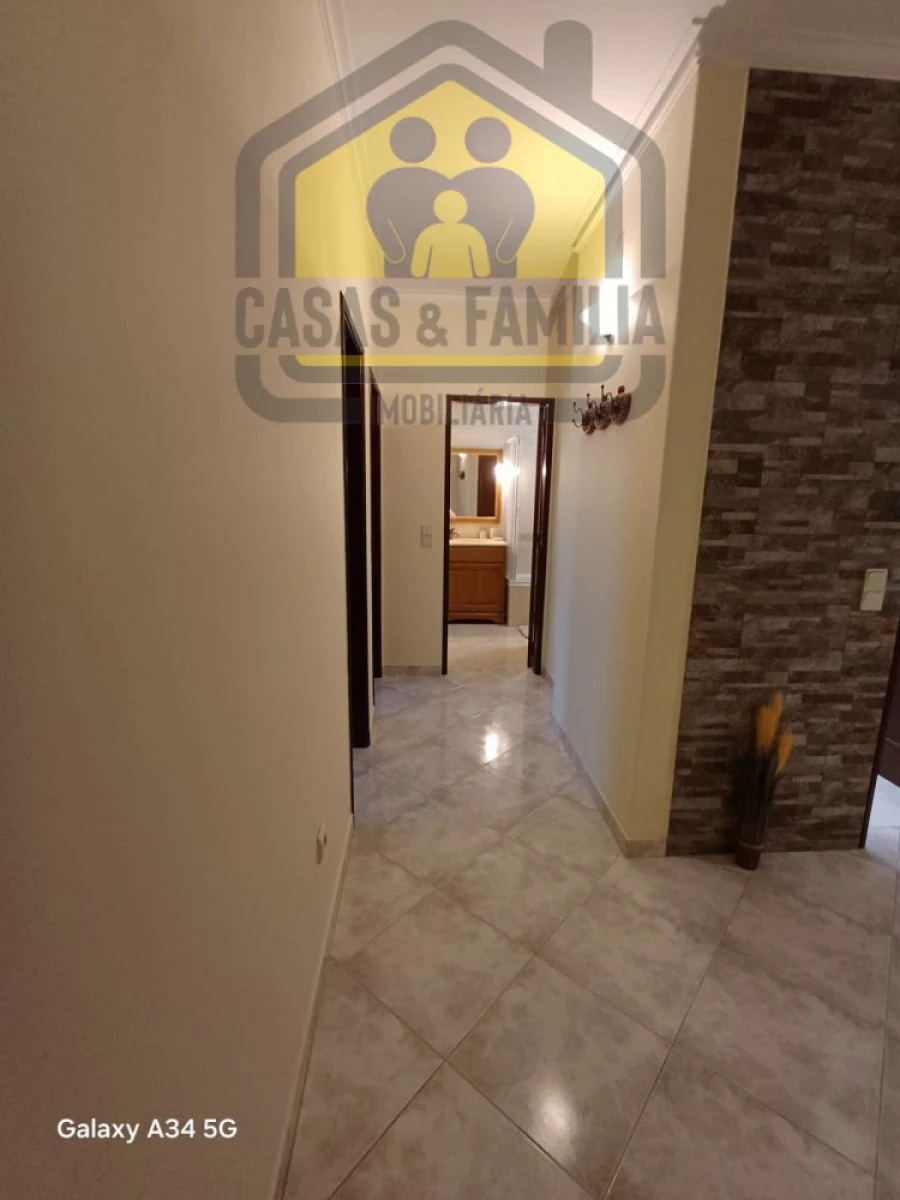 Apartamento T4 para Venda em São João Baptista Foto 11