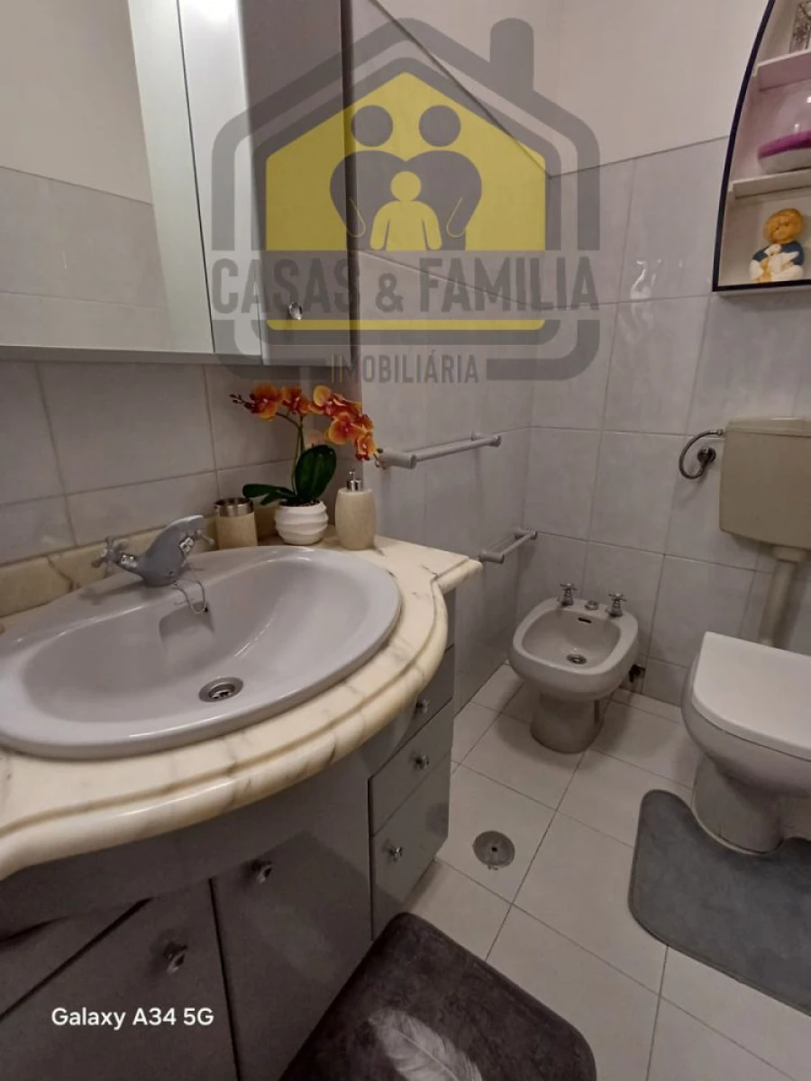 Apartamento T4 para Venda em São João Baptista Foto 5