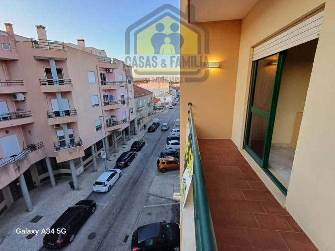 Apartamento T4 para Venda em São João Baptista Foto 3