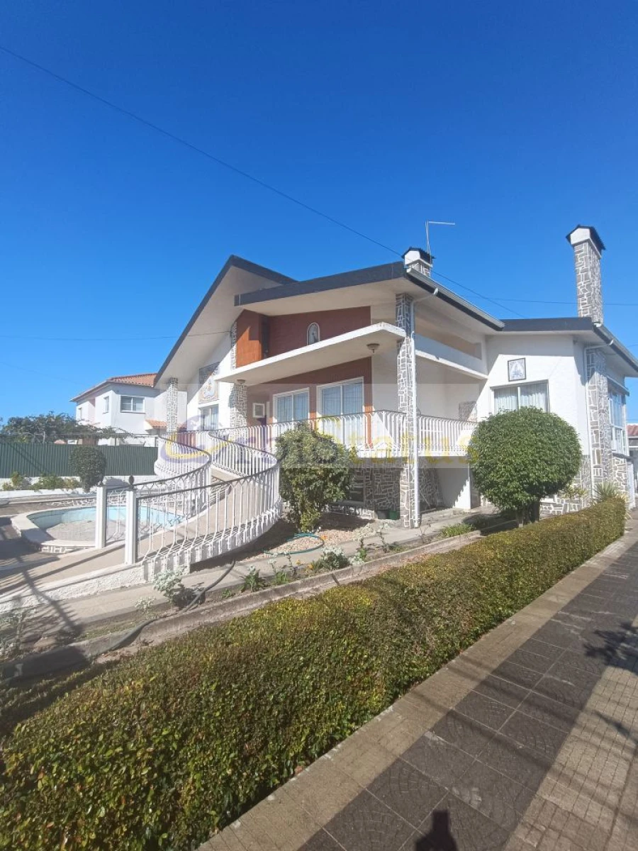 Moradia T4 para Venda em Sesimbra (Castelo) Foto 2