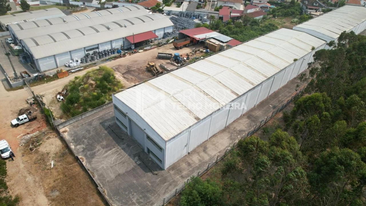 Armazém para Venda em Ovar, São João, Arada e São Vicente de Pereira Jusã Foto 3