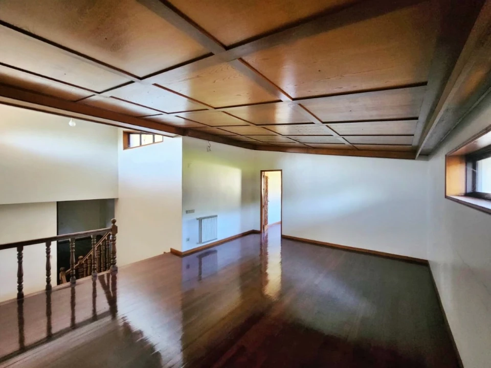 Armazém para Venda em Ruivães e Novais Foto 21