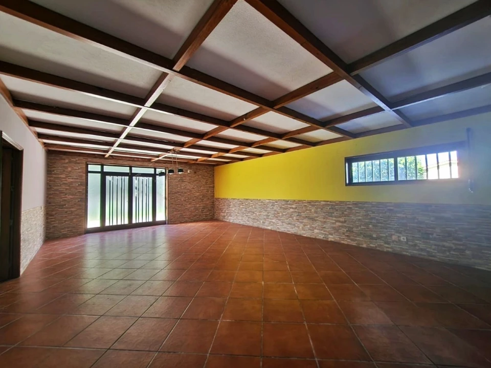 Armazém para Venda em Ruivães e Novais Foto 29