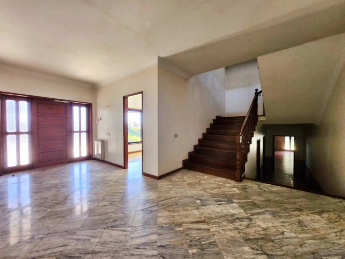 Armazém para Venda em Ruivães e Novais Foto 11