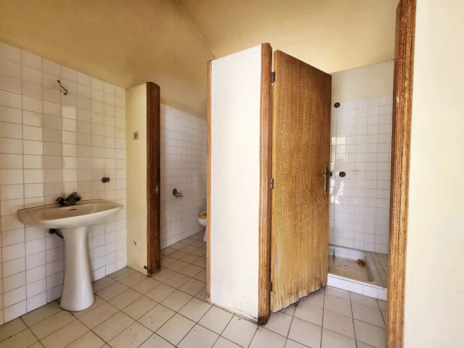 Armazém para Venda em Ruivães e Novais Foto 41