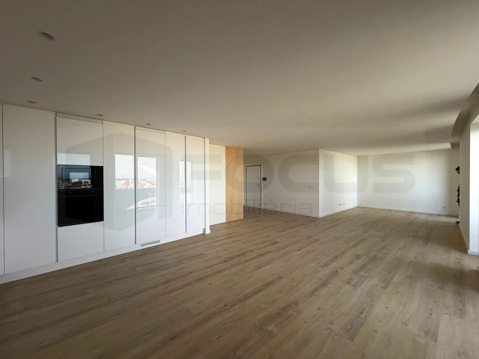 Apartamento T3 para Venda em Glória e Vera Cruz Foto 2