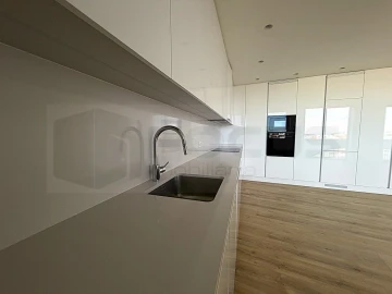 Apartamento T3 para Venda em Glória e Vera Cruz