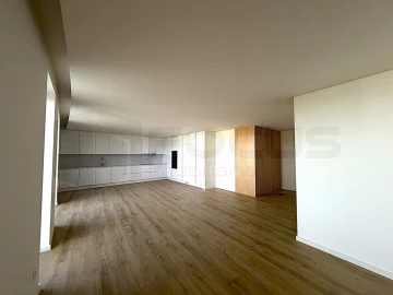 Apartamento T3 para Venda em Glória e Vera Cruz
