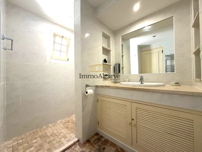 Apartamento T1 para Venda em Albufeira e Olhos de Água Foto 19