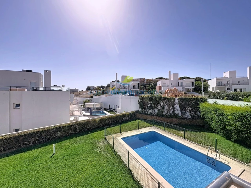 Moradia T4 para Venda em Albufeira e Olhos de Água Foto 50