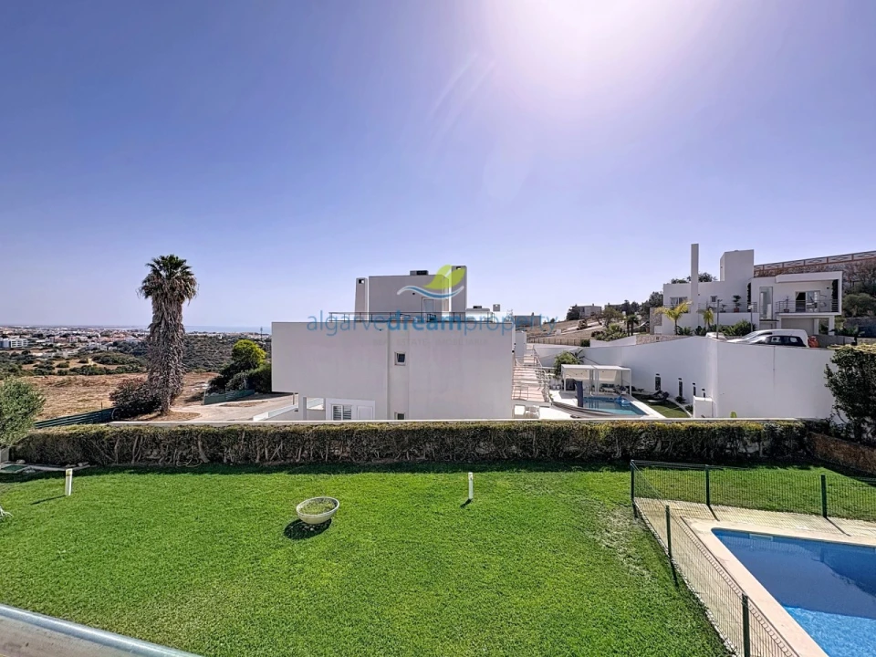 Moradia T4 para Venda em Albufeira e Olhos de Água Foto 53