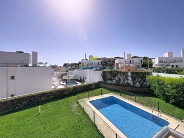 Moradia T4 para Venda em Albufeira e Olhos de Água