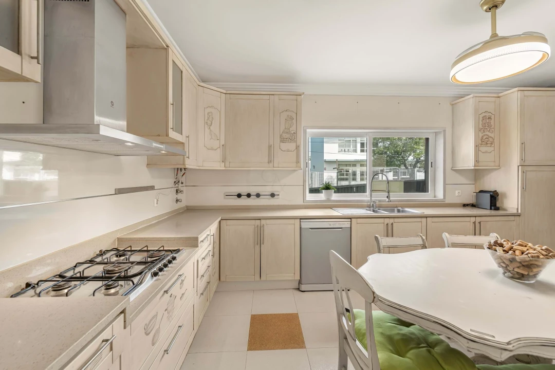 Moradia T4 para Venda em Cascais e Estoril Foto 19