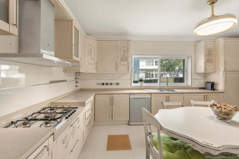 Moradia T4 para Venda em Cascais e Estoril Foto 19