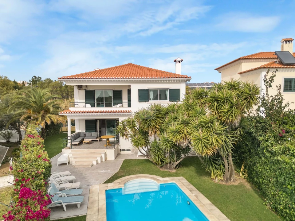 Moradia T4 para Venda em Cascais e Estoril Foto 1
