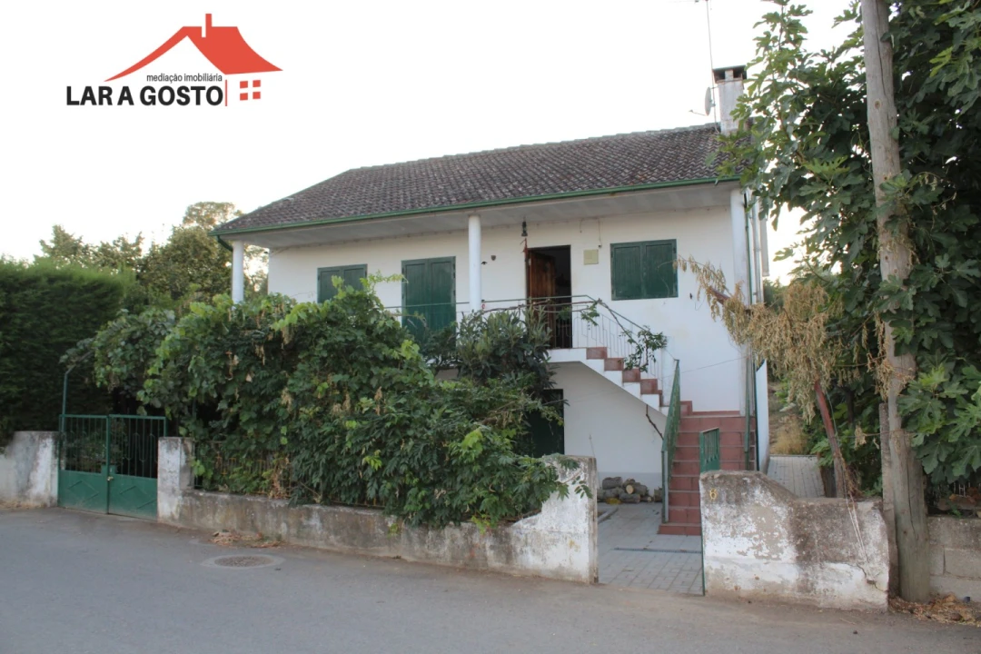 Moradia T4 para Venda em Salselas Foto 2