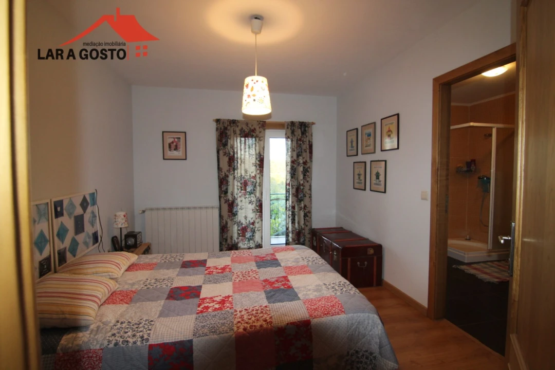 Moradia T4 para Venda em Salselas Foto 22