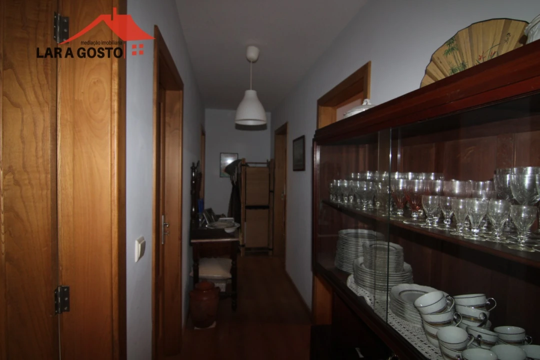 Moradia T4 para Venda em Salselas Foto 26