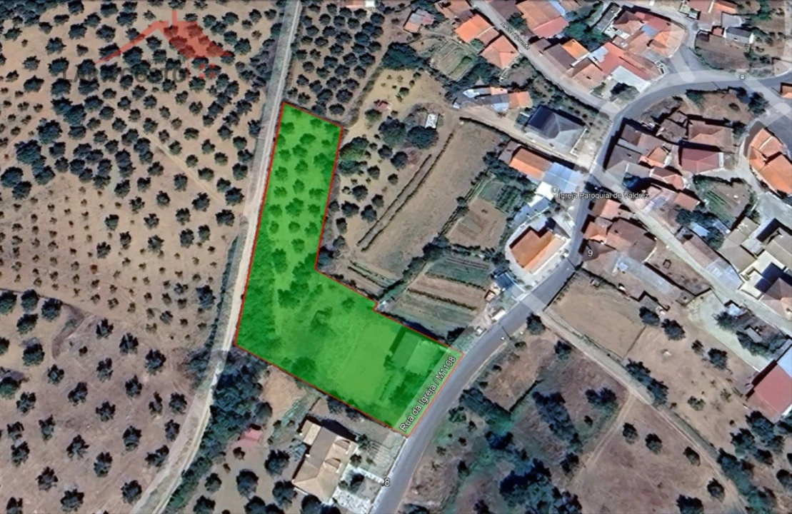 Moradia T4 para Venda em Salselas Foto 47