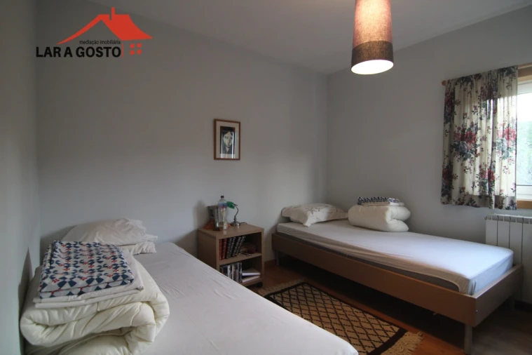 Moradia T4 para Venda em Salselas Foto 28