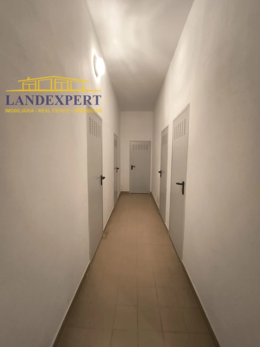 Apartamento T1 para Venda em Albufeira e Olhos de Água Foto 37