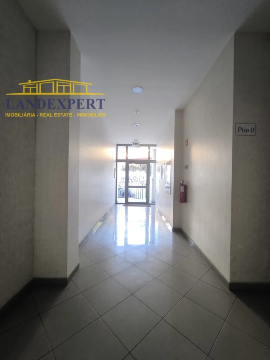 Apartamento T1 para Venda em Albufeira e Olhos de Água Foto 39