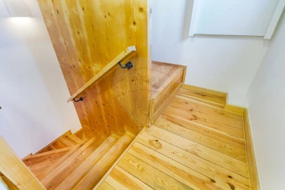 Prédio para Venda em Santa Maria Maior