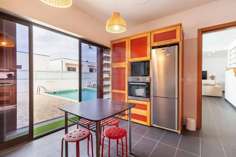 Moradia T3 para Venda em Santa Maria, São Pedro e Matacães Foto 11