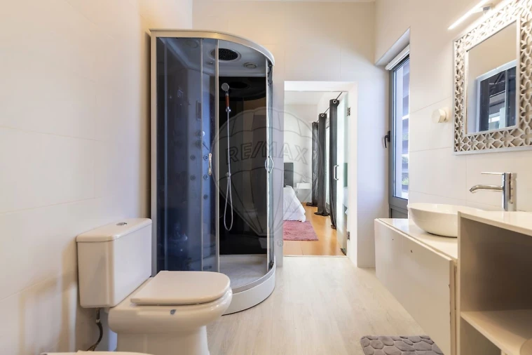 Moradia T3 para Venda em Santa Maria, São Pedro e Matacães Foto 16