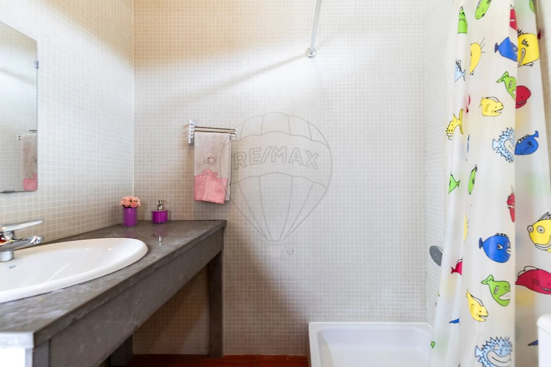 Moradia T3 para Venda em Santa Maria, São Pedro e Matacães Foto 26