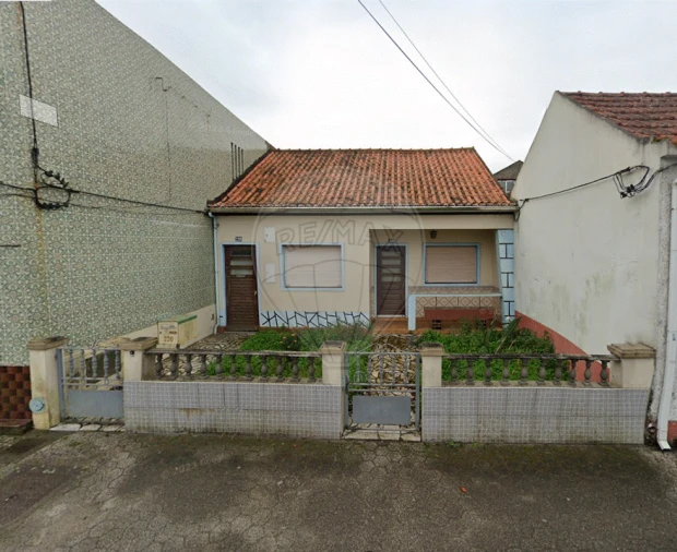 Moradia T3 para Venda em Aradas Foto 3