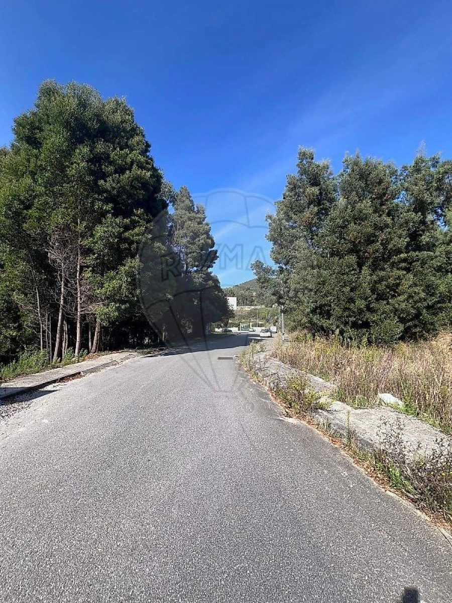 Terreno para Venda em Fânzeres e São Pedro da Cova Foto 6