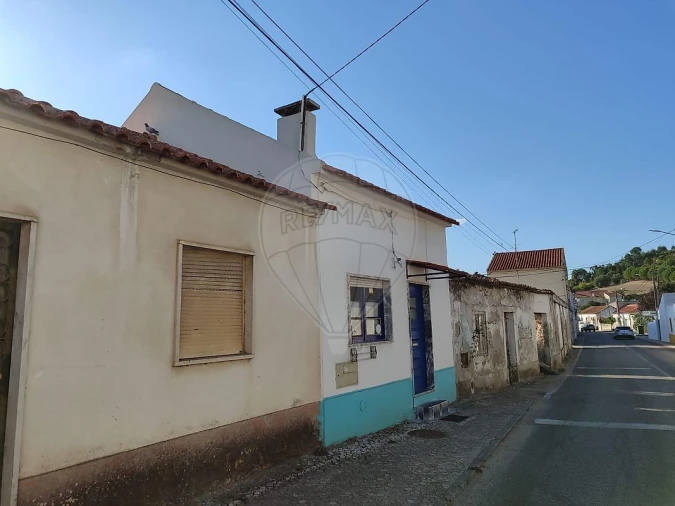 Moradia T1 para Venda em Aveiras de Baixo Foto 3