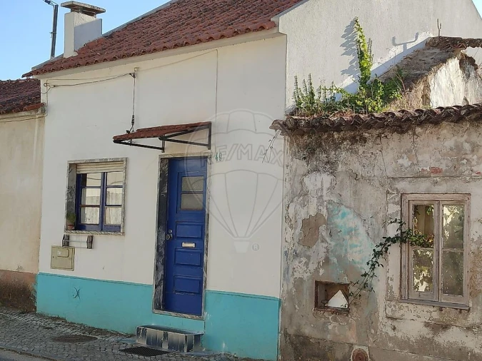 Moradia T1 para Venda em Aveiras de Baixo Foto 2