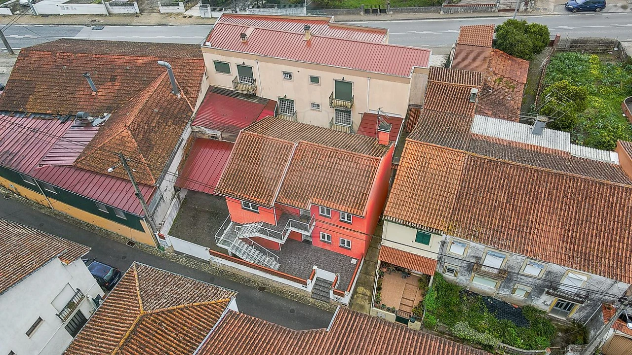 Moradia T4 para Venda em Trouxemil e Torre de Vilela Foto 33