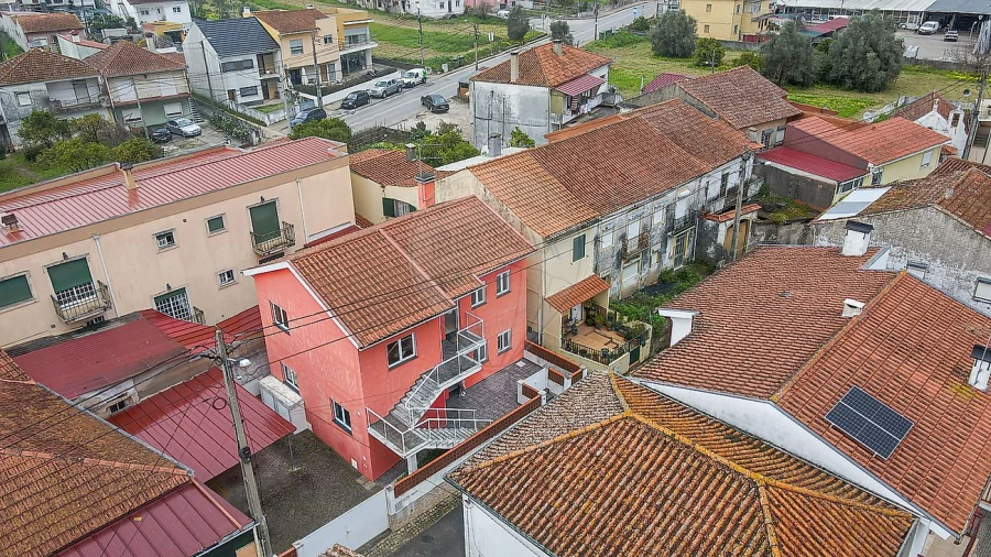 Moradia T4 para Venda em Trouxemil e Torre de Vilela Foto 32