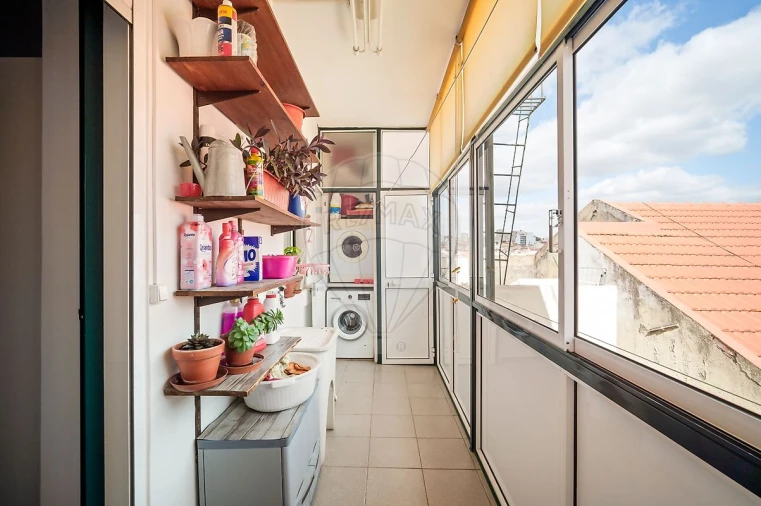 Apartamento T7 para Venda em Arroios Foto 40