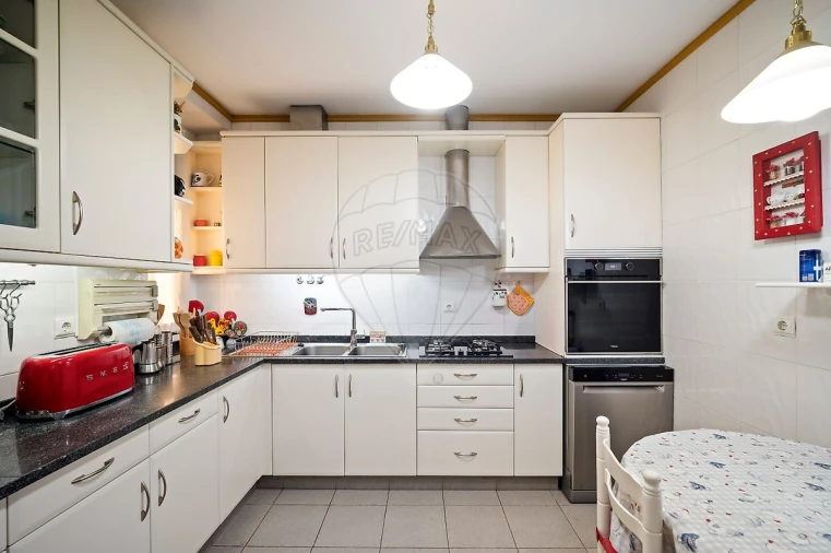 Apartamento T7 para Venda em Arroios Foto 7