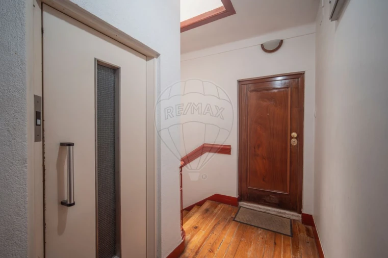 Apartamento T7 para Venda em Arroios Foto 42