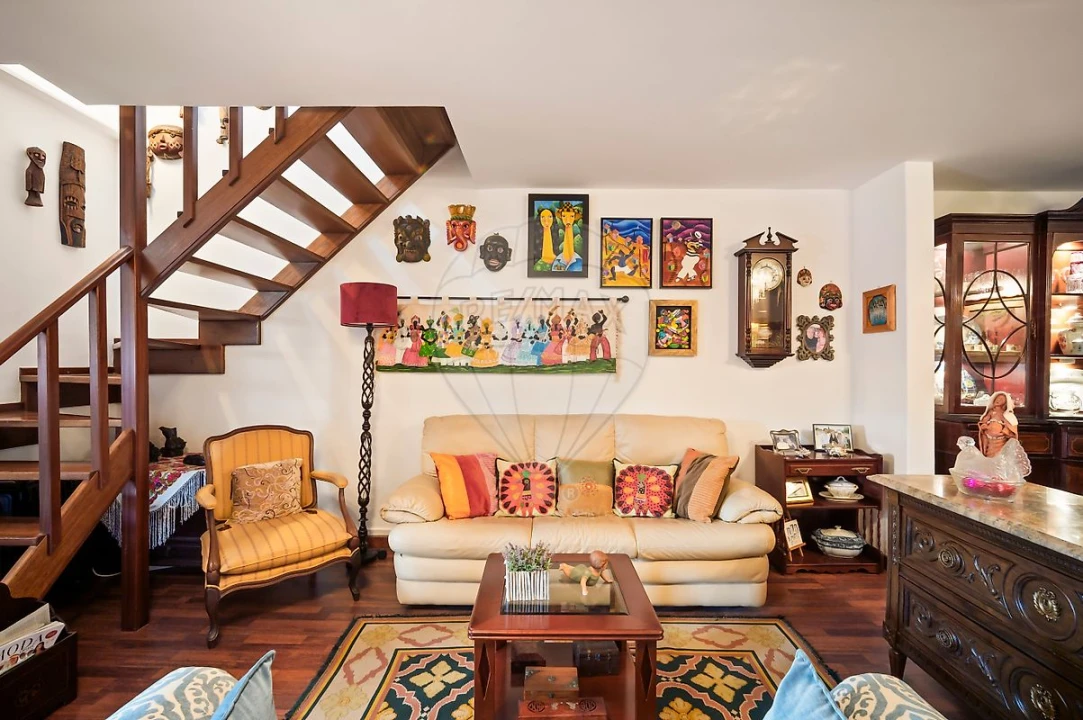 Apartamento T7 para Venda em Arroios Foto 4
