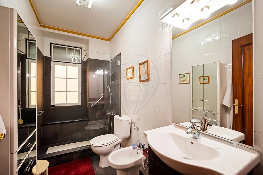 Apartamento T7 para Venda em Arroios Foto 24